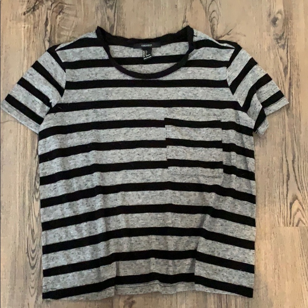 Short sleeve shirt